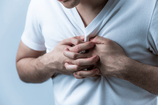 paciente con dolor de pecho